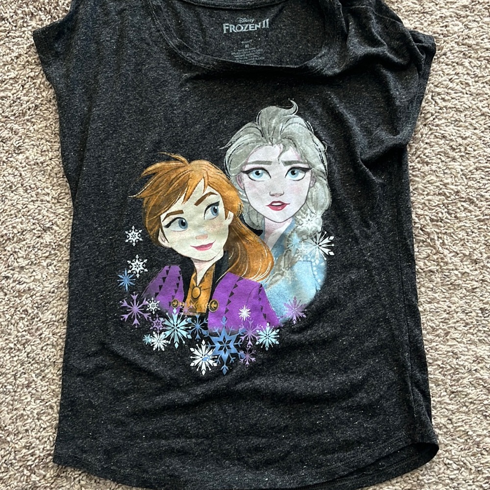 Women’s frozen shirt